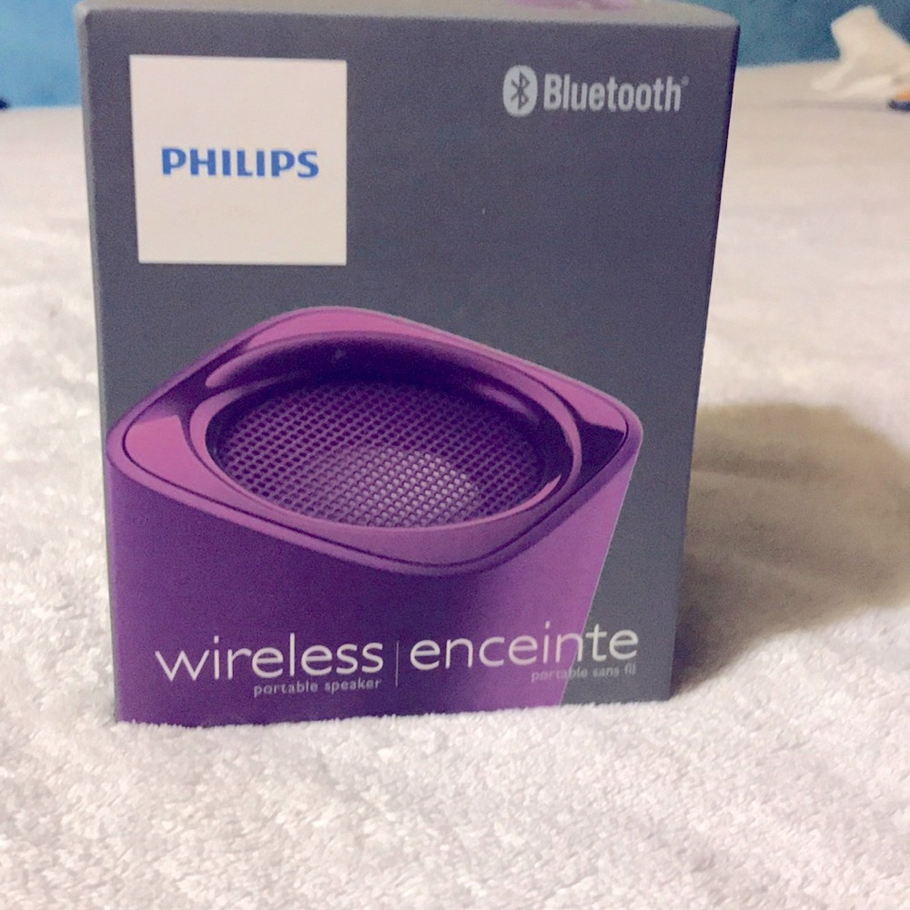 NWT Phillips Bluetooth Portable Speaker (Purple)